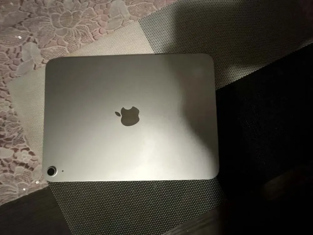 Apple iPad 11-Inch (A16) MD3Y4LL/A 128GB Wi-Fi Silver Tablet